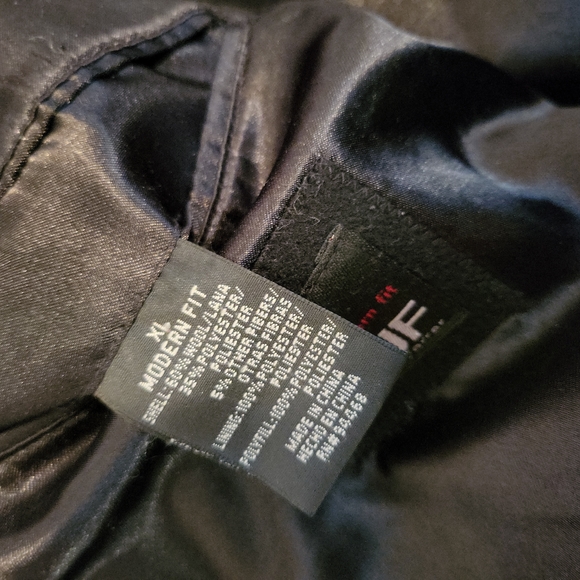 Jacket - Picture 5 of 7